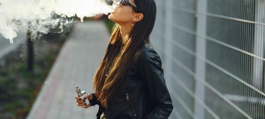 Elektronik Sigara poradnik joyetech ego aio ładowanie krok po kroku jak bezpiecznie ładować i dbać o baterię