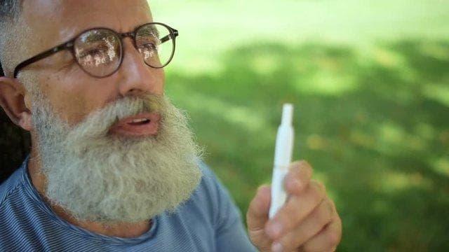 Praktyczny przewodnik i porównanie Jednorázová E-cigareta oraz e papieros 2017 — co warto wiedzieć przed zakupem