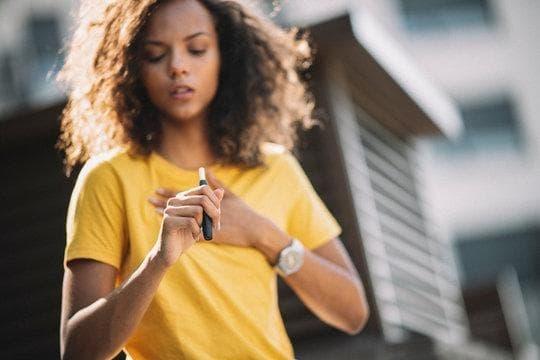 Gdzie oglądać trực tiếp bóng đá we Wrocławiu i jak szybko znaleźć wroclaw zabka otwartą całą dobę