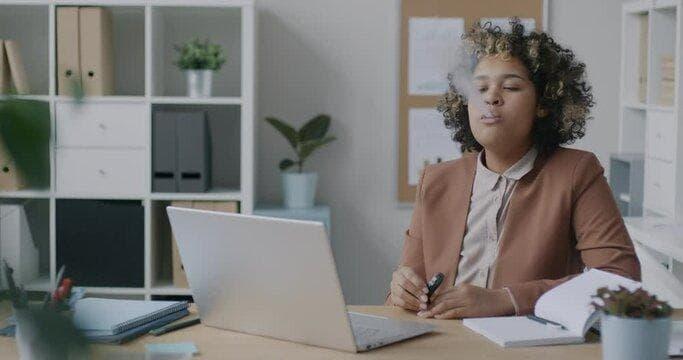 E-Cigi Bolt prezentuje recenzję lucky seven e papieros oraz promocje i porównanie smaków